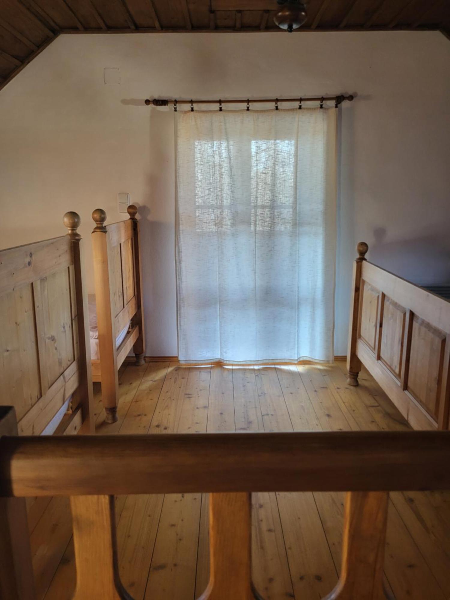 Apartmany Cerveny Dvur Chvalsiny Bagian luar foto